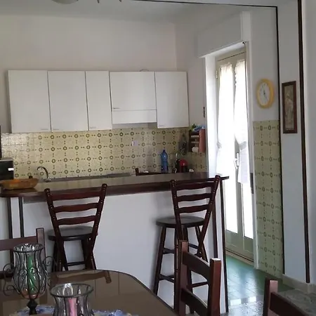 Sebastian House Джардини-Наксос