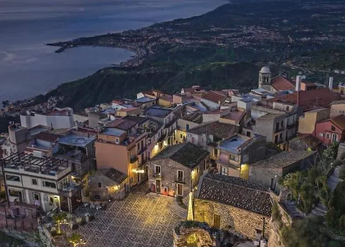 Sebastian House Lejlighed Giardini Naxos